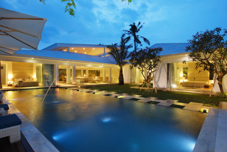 Luxury Design Villa Close to Berawa Beach, South West BaliD-exterior