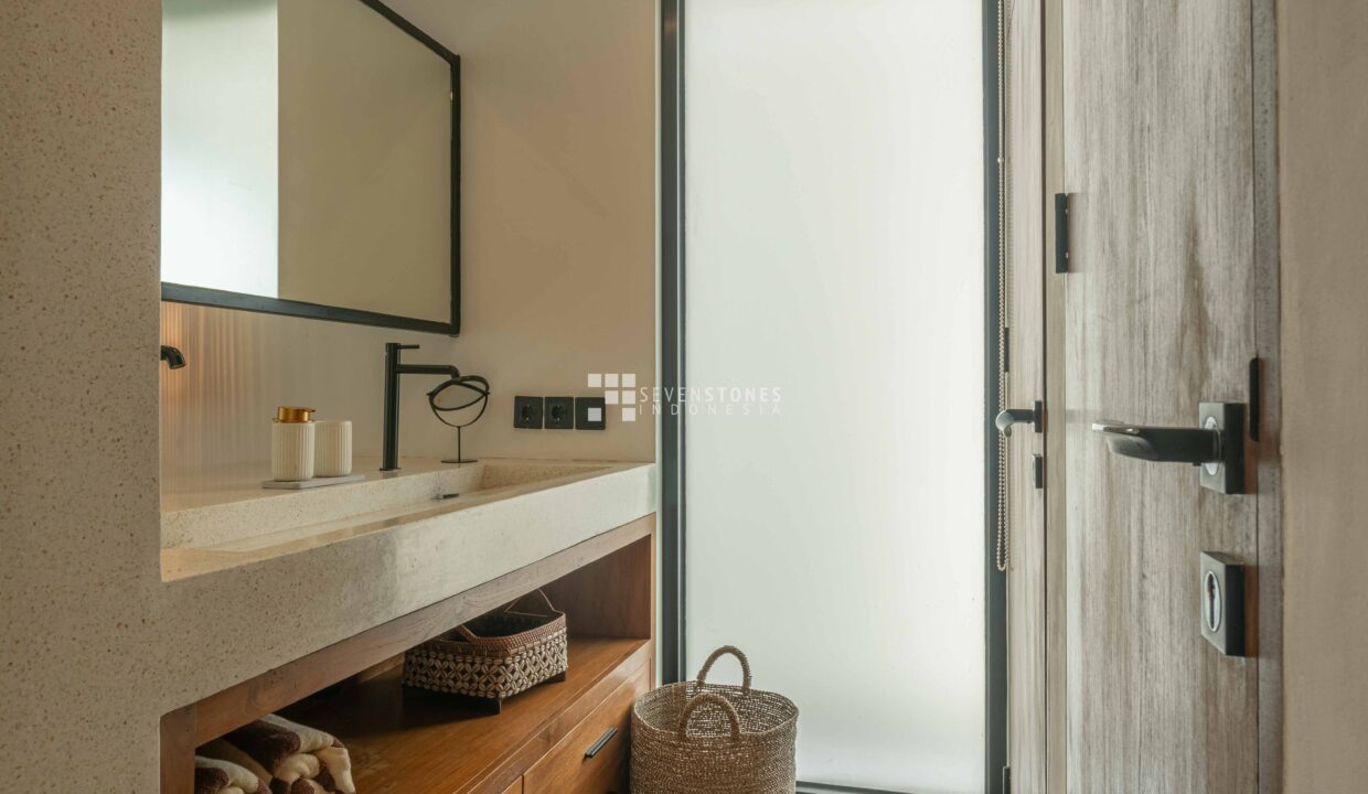 2 Bedrooms Villa with Sunset and Sunrise View in Nunggalan Beach (9)