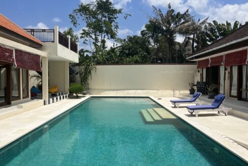 4-Bedroom Villa for a Spacious Living in Canggu (1)