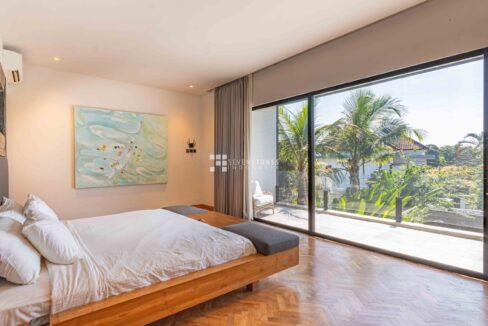 Beautifully Designed Leasehold Villa In Canggu (9)