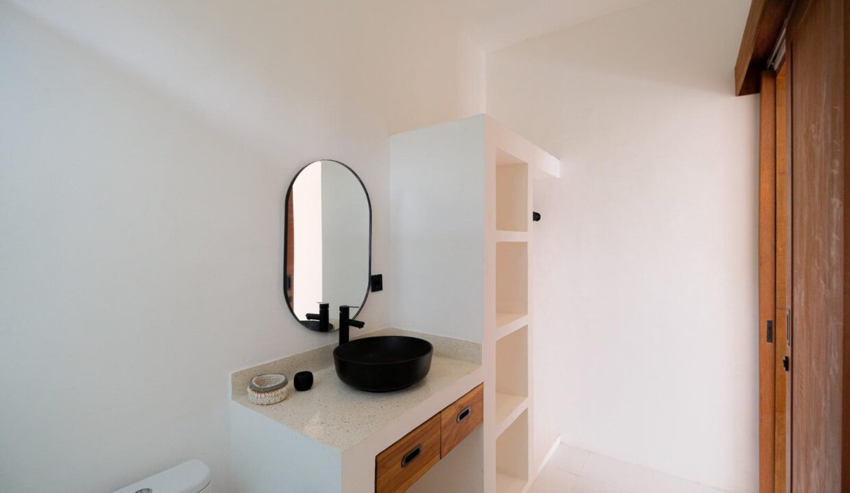 Brand New 3 Bedrooms Villa for Rent in Pecatu Uluwatu (26)