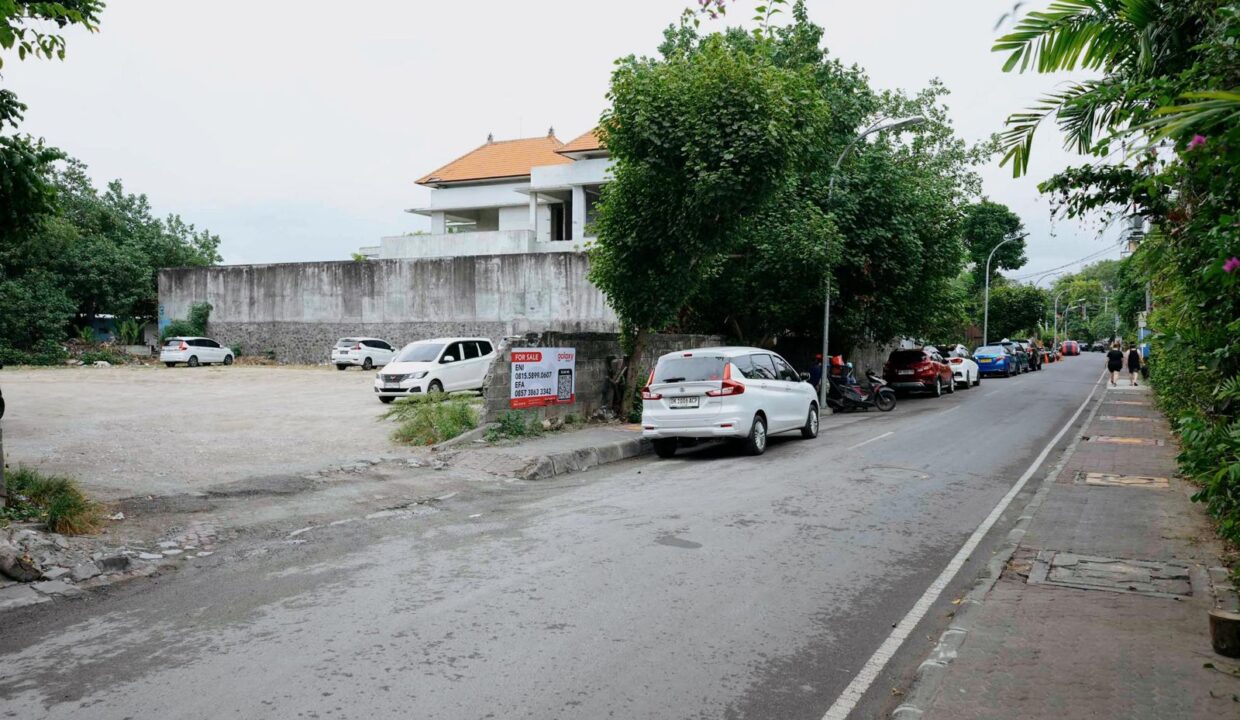 Discover The Rare Opportunity Of The Finest Freehold Beachfront Land For Sale In Kuta, Bali (6)