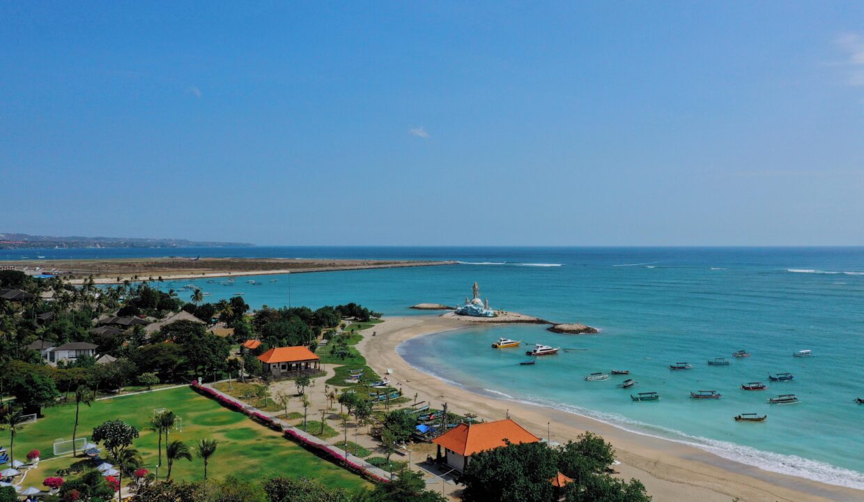 Discover The Rare Opportunity Of The Finest Freehold Beachfront Land For Sale In Kuta, Bali (7)