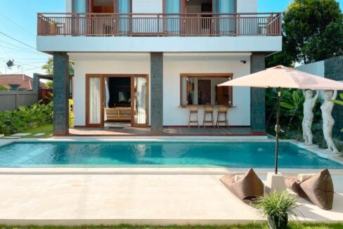 Elegant 3 Bedroom Villa in the Serene Part of Canggu (2)