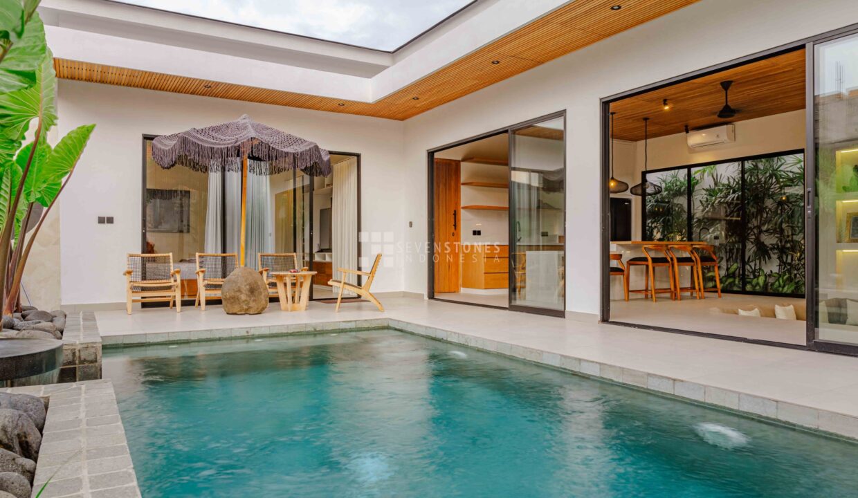 Exquisite Tropical Two Bedroom Villa in Sanur (1)