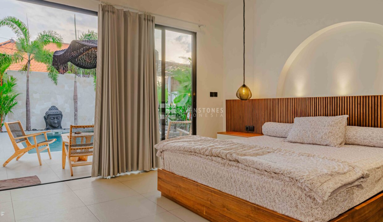 Exquisite Tropical Two Bedroom Villa in Sanur (12)