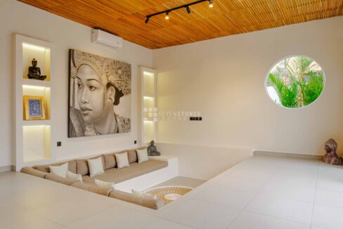 Exquisite Tropical Two Bedroom Villa in Sanur (7)