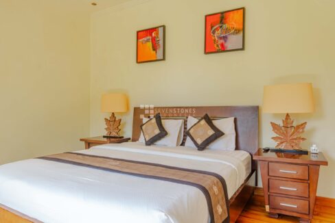 Freehold 2-Bedroom Balinese Style Villa Near GWK (11)