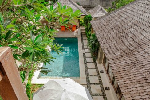 Freehold 2-Bedroom Balinese Style Villa Near GWK (2)