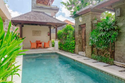 Freehold 2-Bedroom Balinese Style Villa Near GWK (3)