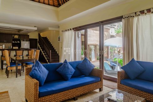 Freehold 2-Bedroom Balinese Style Villa Near GWK (5)