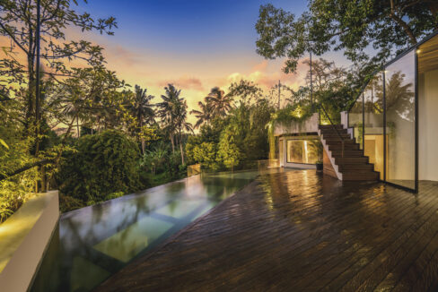 Luxurious, Modern 3-Bedroom Villa in the Centre of Ubud (3)