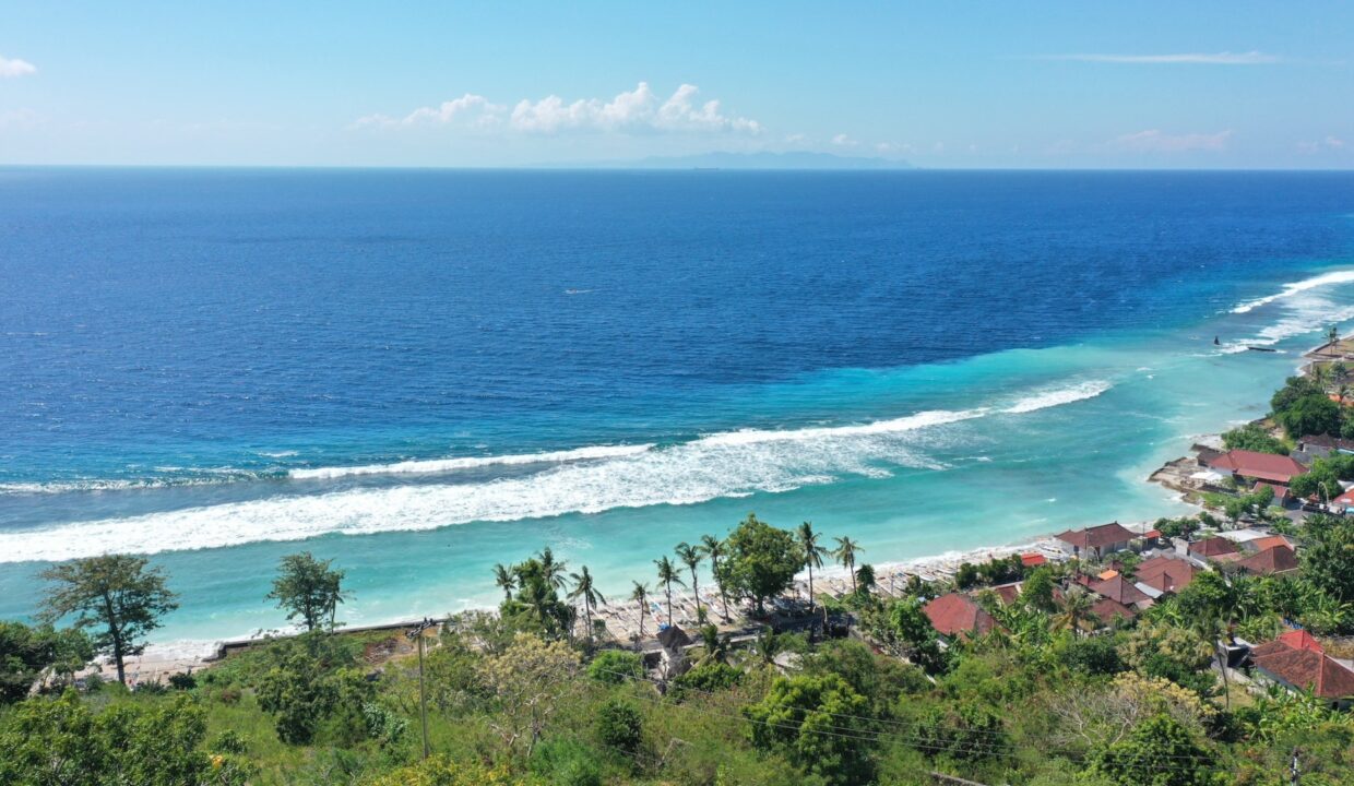 Luxurious Villa With A Breathtaking View Of The Crystal Clear Waters of Nusa Penida Beach (14)