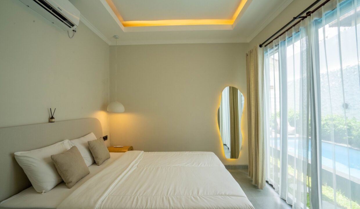 Minimalist Chic 2-Bedroom Villa in Kerobokan (5)