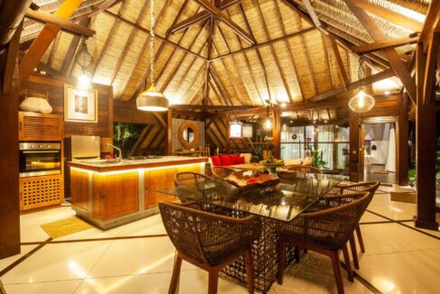 Monthly Rental of an Authentic Wooden Design Villa with Tropical Oasis in Berawa (12)