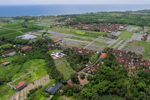 One-Of-A-Kind Riverside Paradise Land In Kedungu (3)