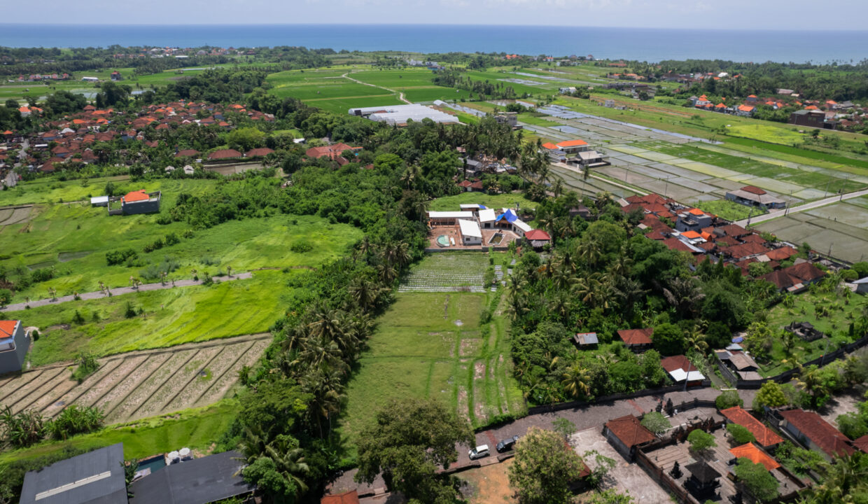 One-Of-A-Kind Riverside Paradise Land In Kedungu (5)