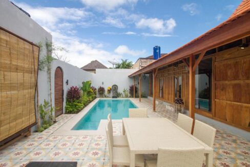 Rare HGB Titled Property in The Heart of Seminyak (1)