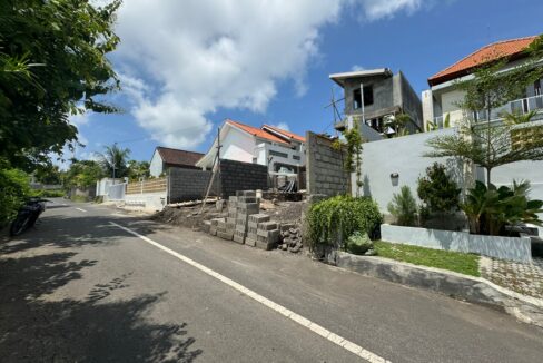 Rare Small Plot of Land in Ungasan Area (2)