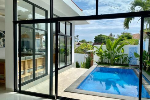 Spacious 2-Bedroom Villa with Modern Amenities in Babakan Canggu (6)