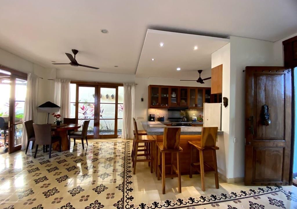 Three-Bedroom Tranquil Retreat in Pecatu (3)