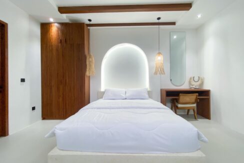 Tropical 2-Bedroom Villa in Padonan (5)