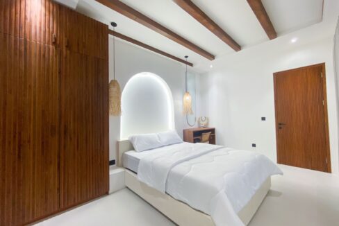 Tropical 2-Bedroom Villa in Padonan (6)