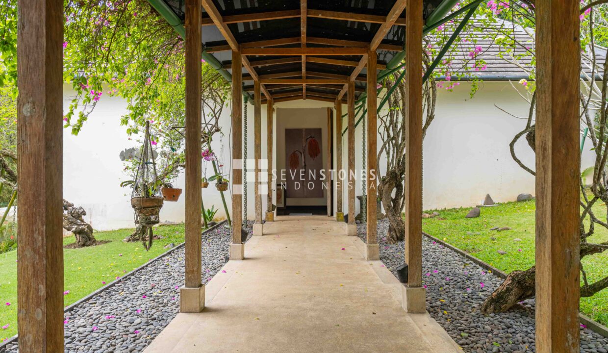 Beautiful Riverside Villa For Sale in Tabanan (11)