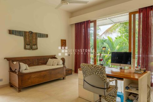 Beautiful Riverside Villa For Sale in Tabanan (16)