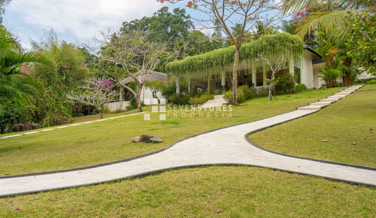 Beautiful Riverside Villa For Sale in Tabanan (22)