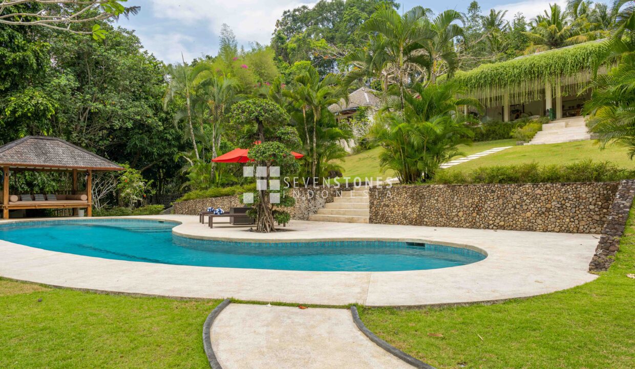 Beautiful Riverside Villa For Sale in Tabanan (3)