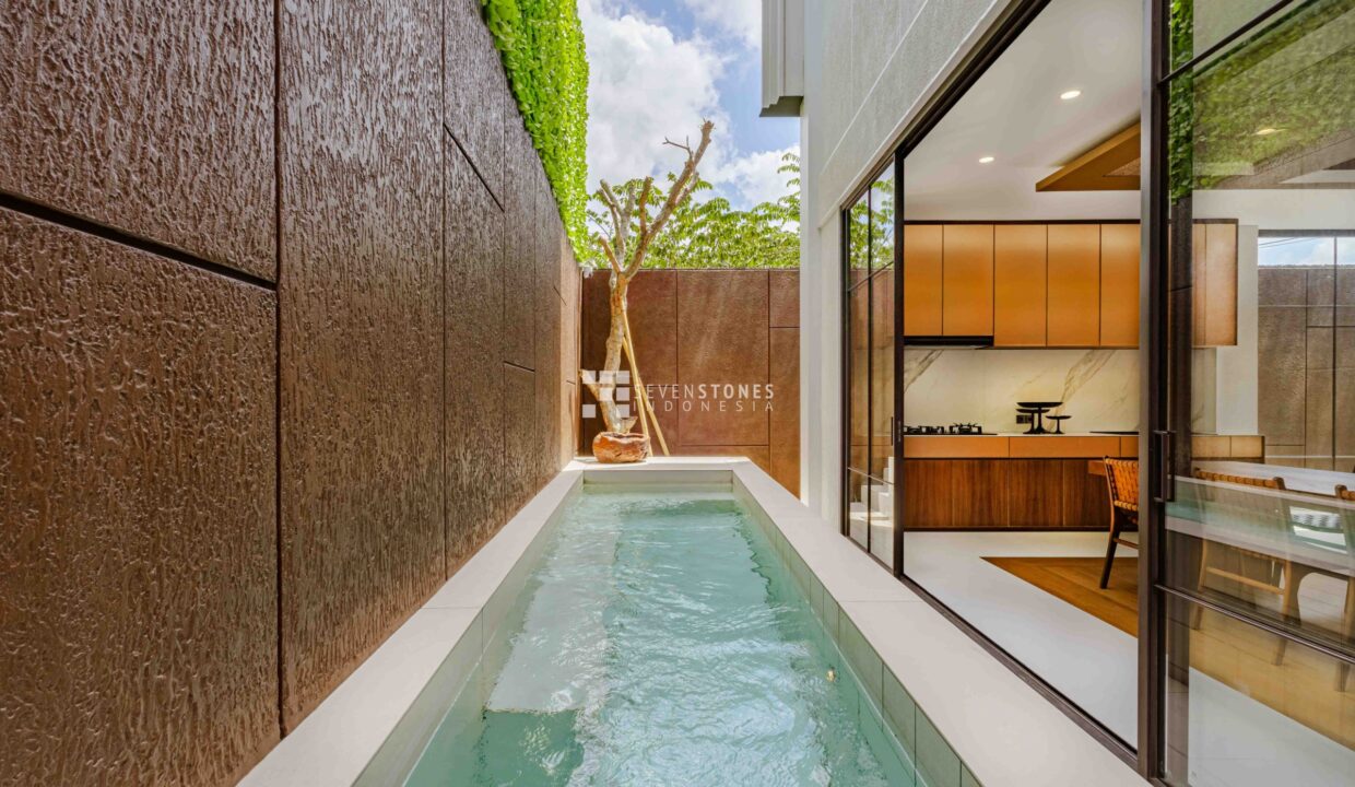 Brand New 4-Bedroom Residence for A Harmonious Luxury Living in Kerobokan (4)