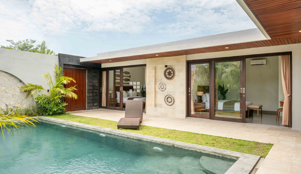 Embrace The Perfection & Serenity With A Blend Of Luxury Villa And Comfort In Seminyak (16)