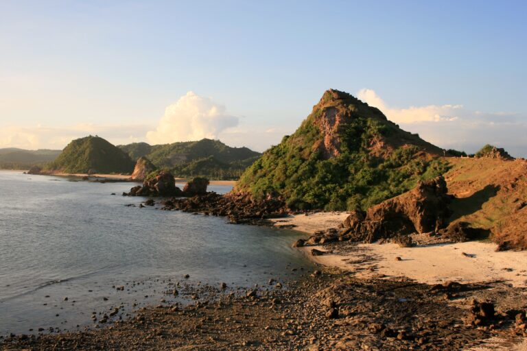 Kuta_Lombok_View_from_hill_near_Pantai_Seger