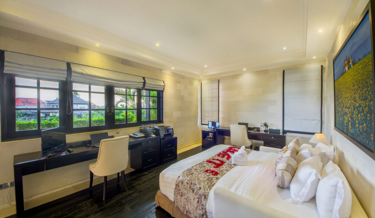 Luxurious Residences, Including Office For Sale In Canggu (16)
