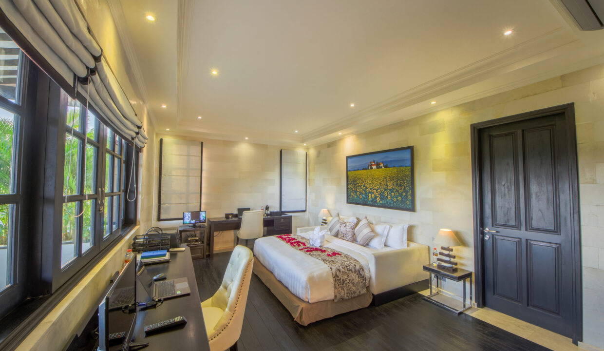 Luxurious Residences, Including Office For Sale In Canggu (17)
