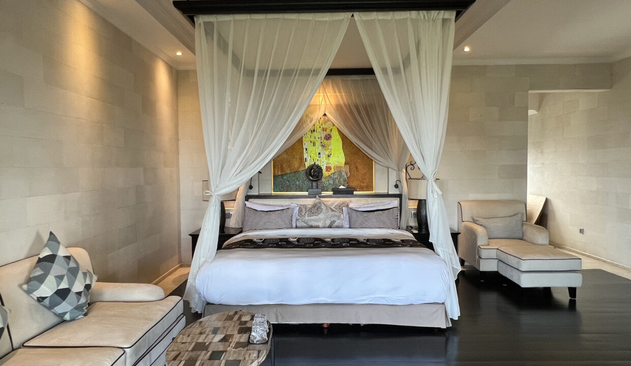 Luxurious Residences, Including Office For Sale In Canggu (19)