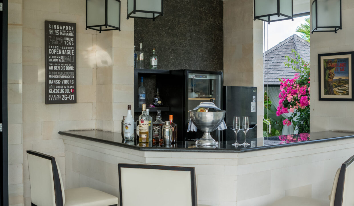 Luxurious Residences, Including Office For Sale In Canggu (6)