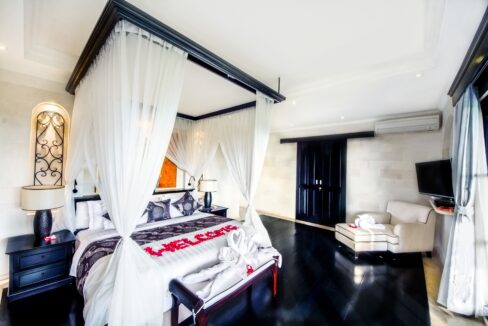 Luxurious Residences, Including Office For Sale In Canggu (9)