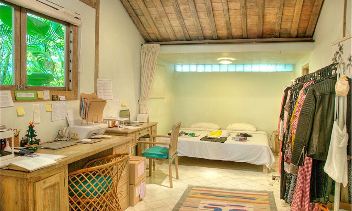 Tropical Living Style Villa Located In The Heart Of Umalas (21)