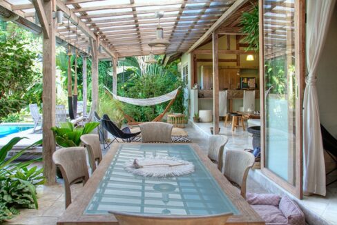 Tropical Living Style Villa Located In The Heart Of Umalas (8)