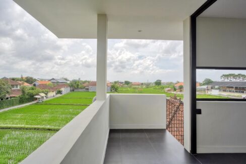 Brand New Villa in Kerobokan with Renter-Friendly Layout (10)