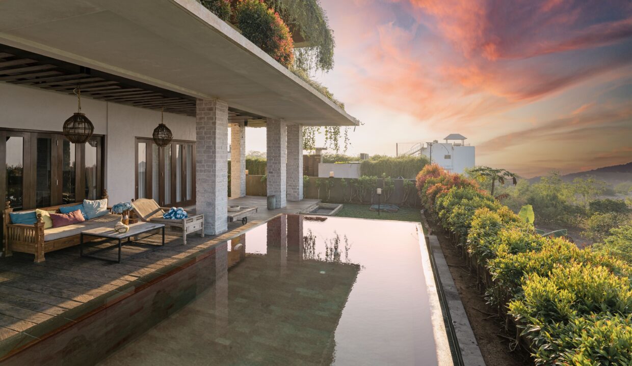 Discover A Beautiful Villa On The Southern Coast Of Bali (1)