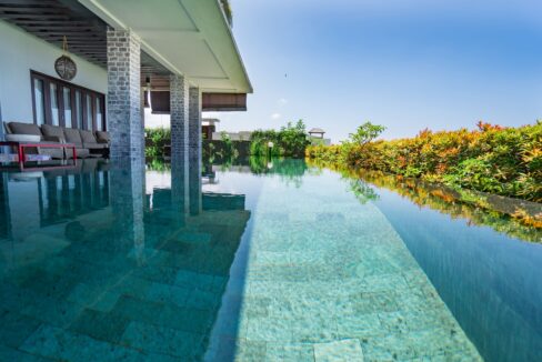 Discover A Beautiful Villa On The Southern Coast Of Bali (2)