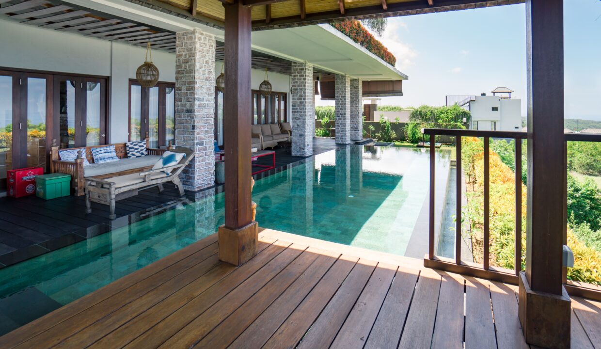 Discover A Beautiful Villa On The Southern Coast Of Bali (3)