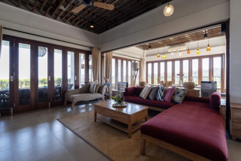 Discover A Beautiful Villa On The Southern Coast Of Bali (6)