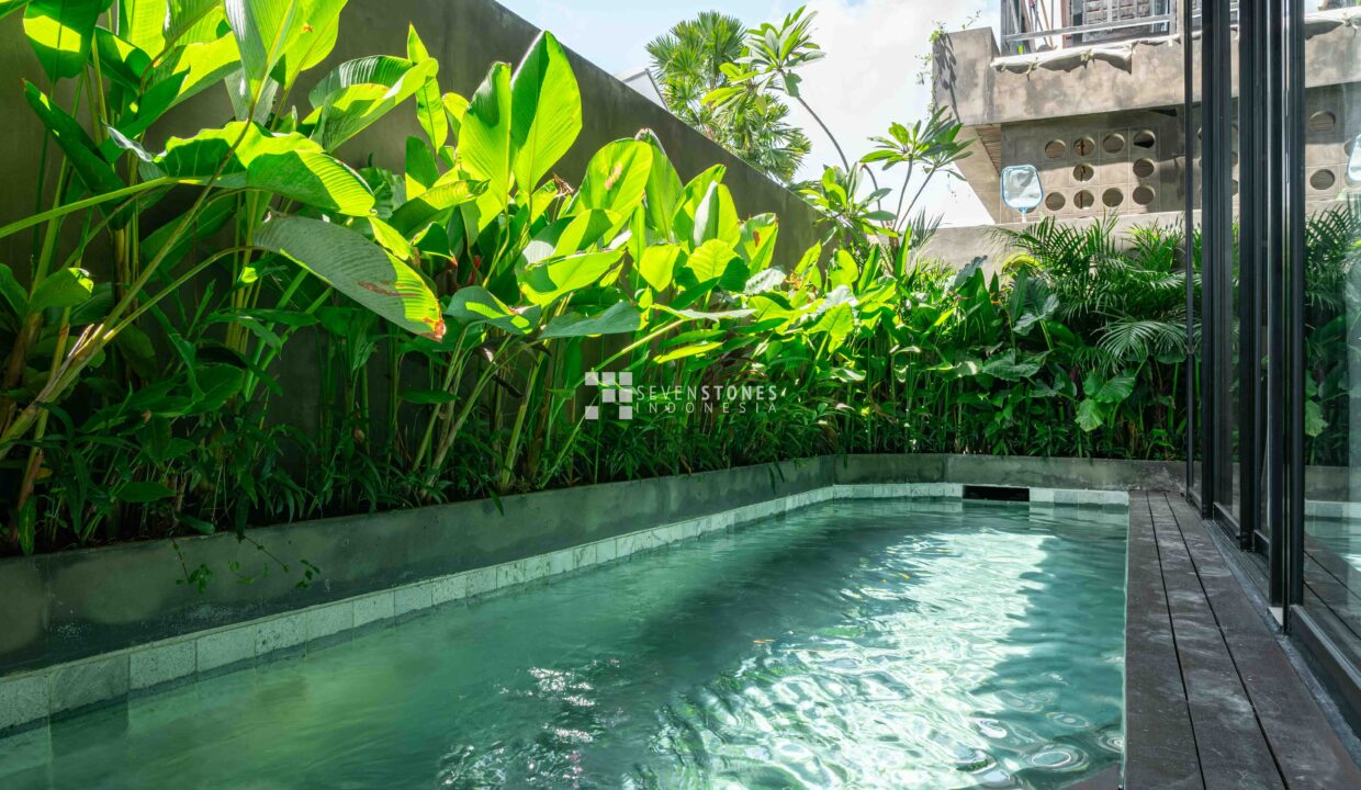 Tropical Loft Villa in Padonan, Canggu (1)