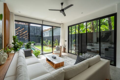 2. Luxury Brand New Villa, Pererenan
