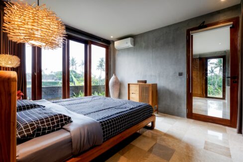 Freehold Villa For Sale Walking Distance to Cemagi Beach (11)