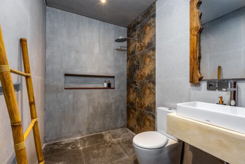 Freehold Villa For Sale Walking Distance to Cemagi Beach (6)